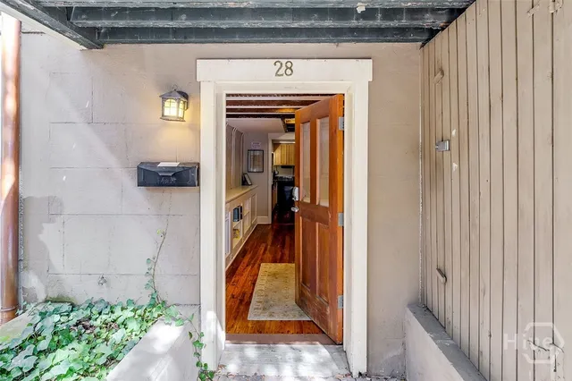 $2,250,000 | 28 East Taylor Street, Savannah, GA 31401
