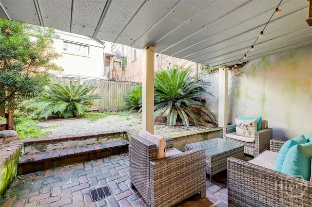$2,250,000 | 28 East Taylor Street, Savannah, GA 31401