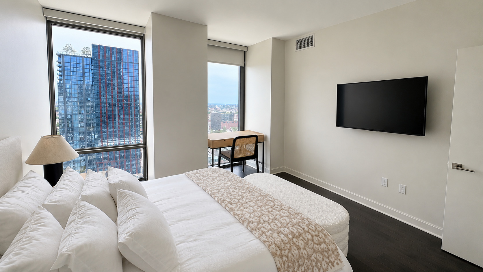 164 North Peoria Street, Unit 1902 Chicago, IL 60607 - Photo 11 of 18