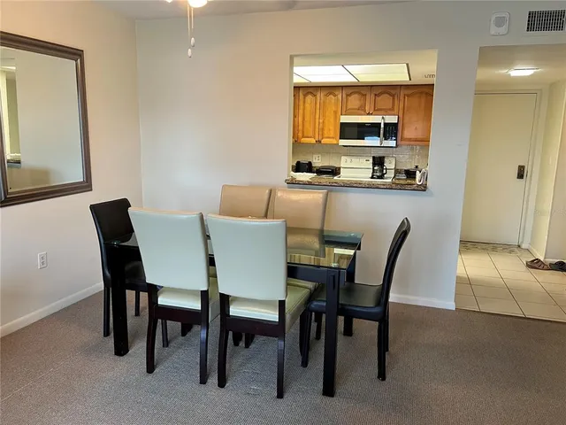 $1,750 | 4900 Brittany Drive South, Unit 305, St. Petersburg, FL 33715