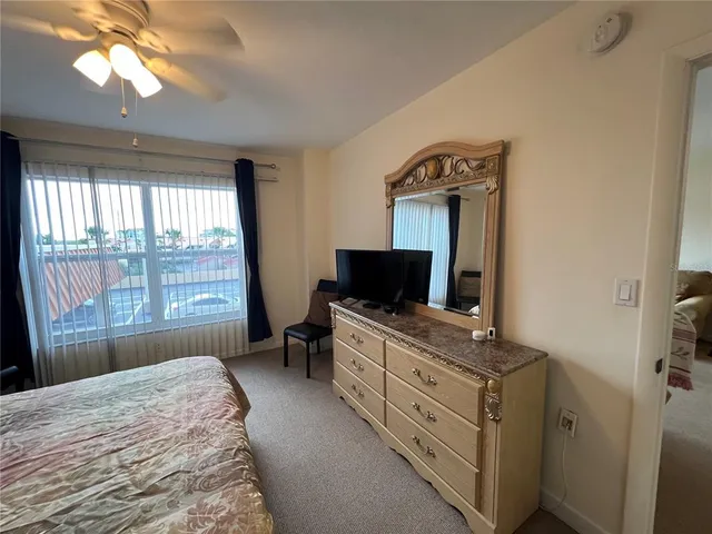 $1,750 | 4900 Brittany Drive South, Unit 305, St. Petersburg, FL 33715