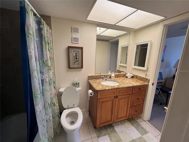 $1,750 | 4900 Brittany Drive South, Unit 305, St. Petersburg, FL 33715