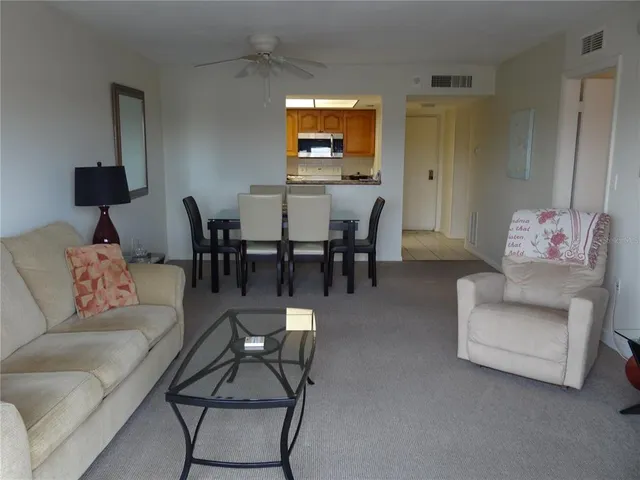 $1,750 | 4900 Brittany Drive South, Unit 305, St. Petersburg, FL 33715