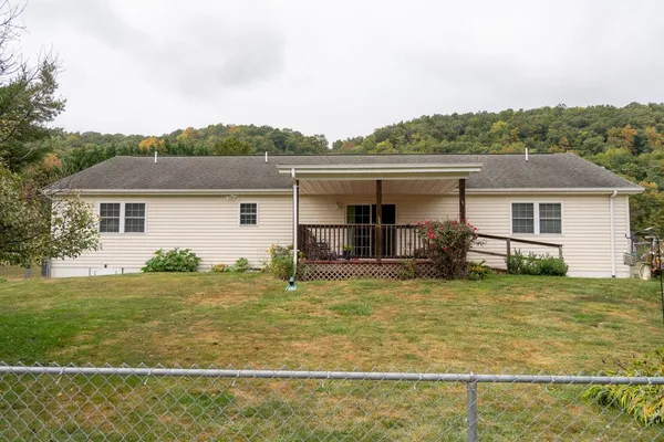 $330,000 | 3496 Petersburg Pike, Franklin, WV 26807