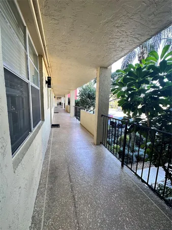 $190,000 | 2400 Northeast 10th Street, Unit 205, Pompano Beach, FL 33062