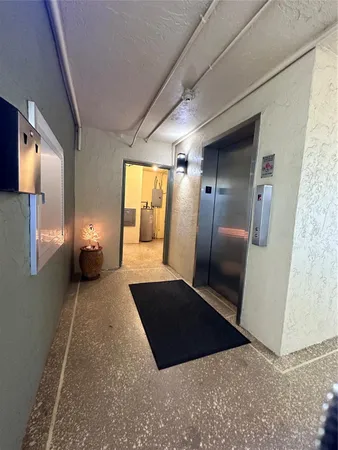 $190,000 | 2400 Northeast 10th Street, Unit 205, Pompano Beach, FL 33062