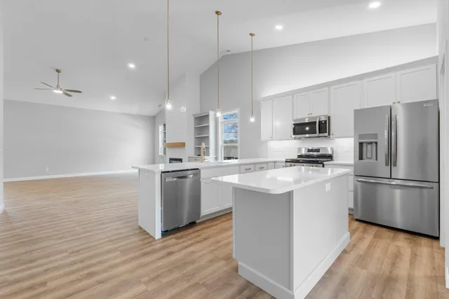 $489,900 | 20 Ln 520 Lake, Fremont, IN 46737