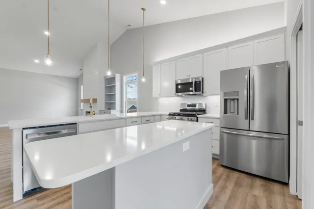 $489,900 | 20 Ln 520 Lake, Fremont, IN 46737