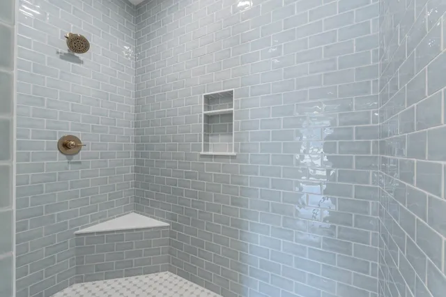 $489,900 | 20 Ln 520 Lake, Fremont, IN 46737