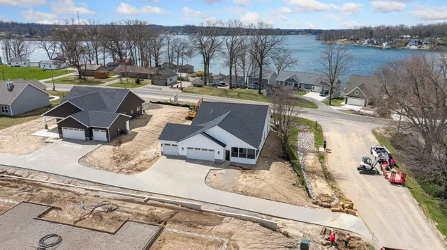 $489,900 | 20 Ln 520 Lake, Fremont, IN 46737