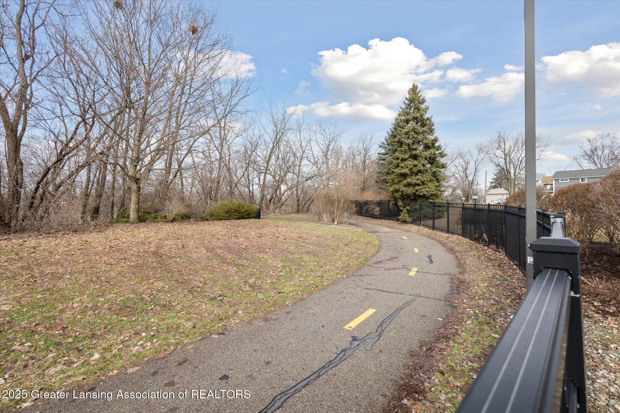 1359 Turner Road Lansing, MI 48906 - Photo 39 of 45 39-1359-Turner-Rd-Lansing-MI-48906-Windo