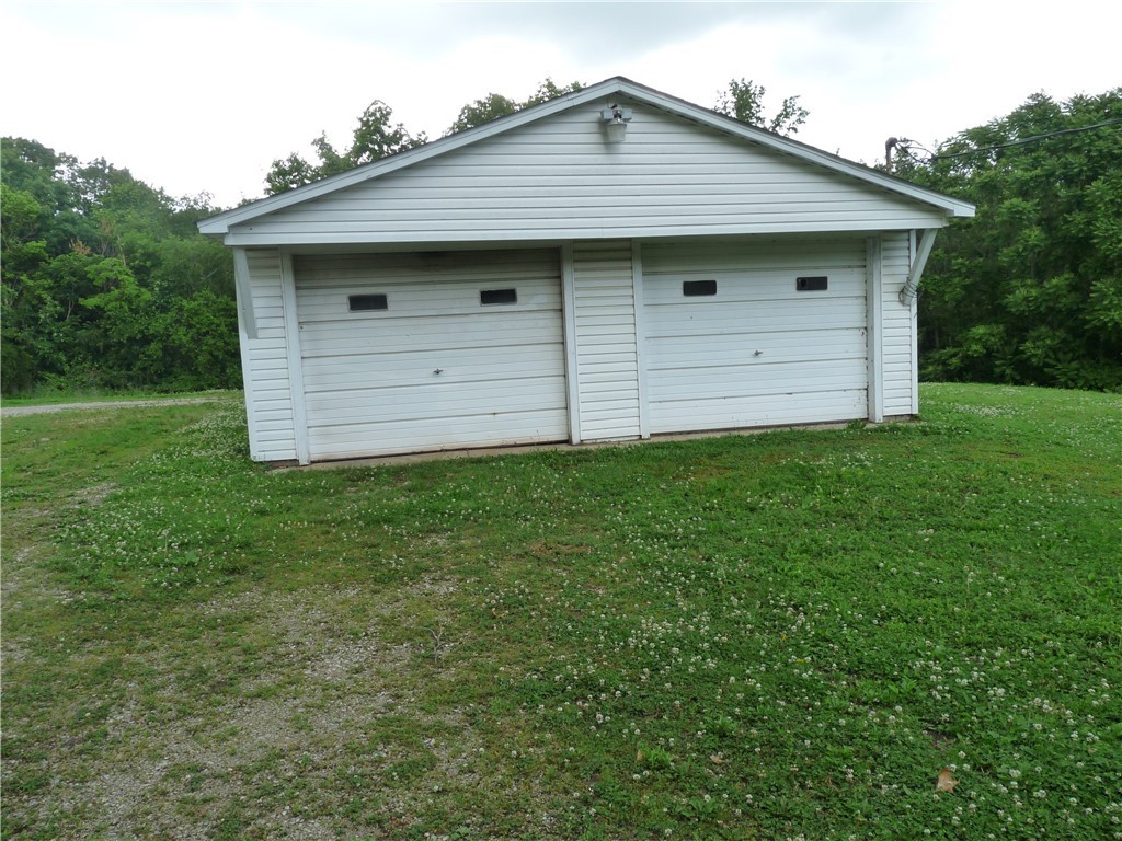 549 Brown Road Danville, IL 61832 - Photo 9 of 13
