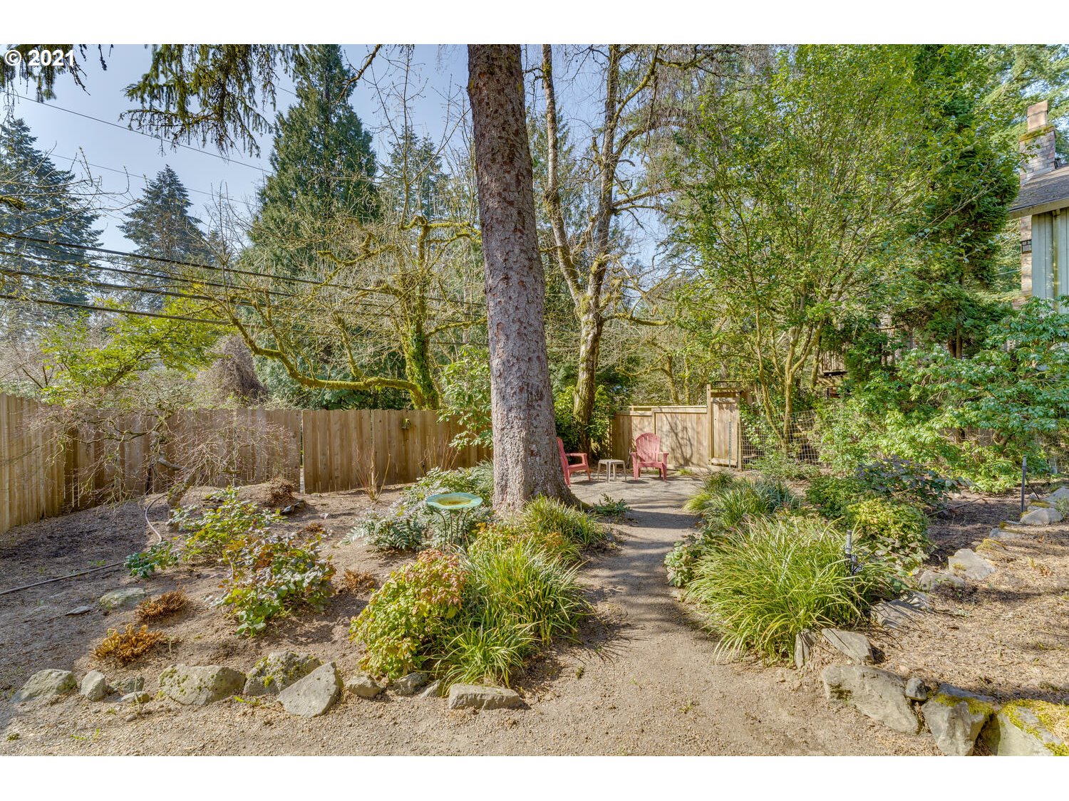 926 Southwest Dolph Street Portland, OR 97219 - Photo 25 of 29 Gallery Image 25
