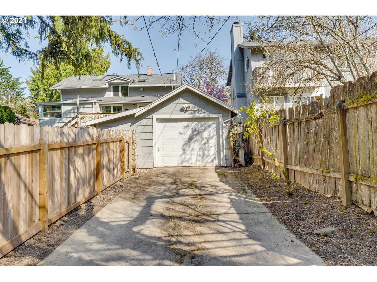 926 Southwest Dolph Street Portland, OR 97219 - Photo 28 of 29 Gallery Image 28