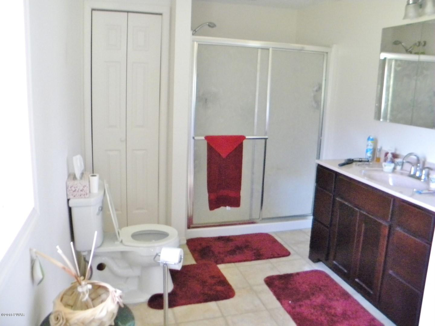 27 Plank Road Beach Lake, PA 18405 - Photo 26 of 44 MASTER BATH