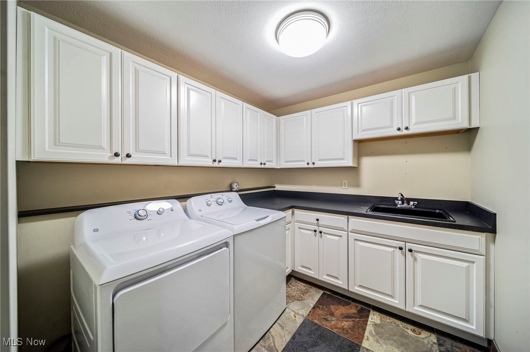 12184 Heath Road Chesterland, OH 44026 - Photo 28 of 41 Laundry Room