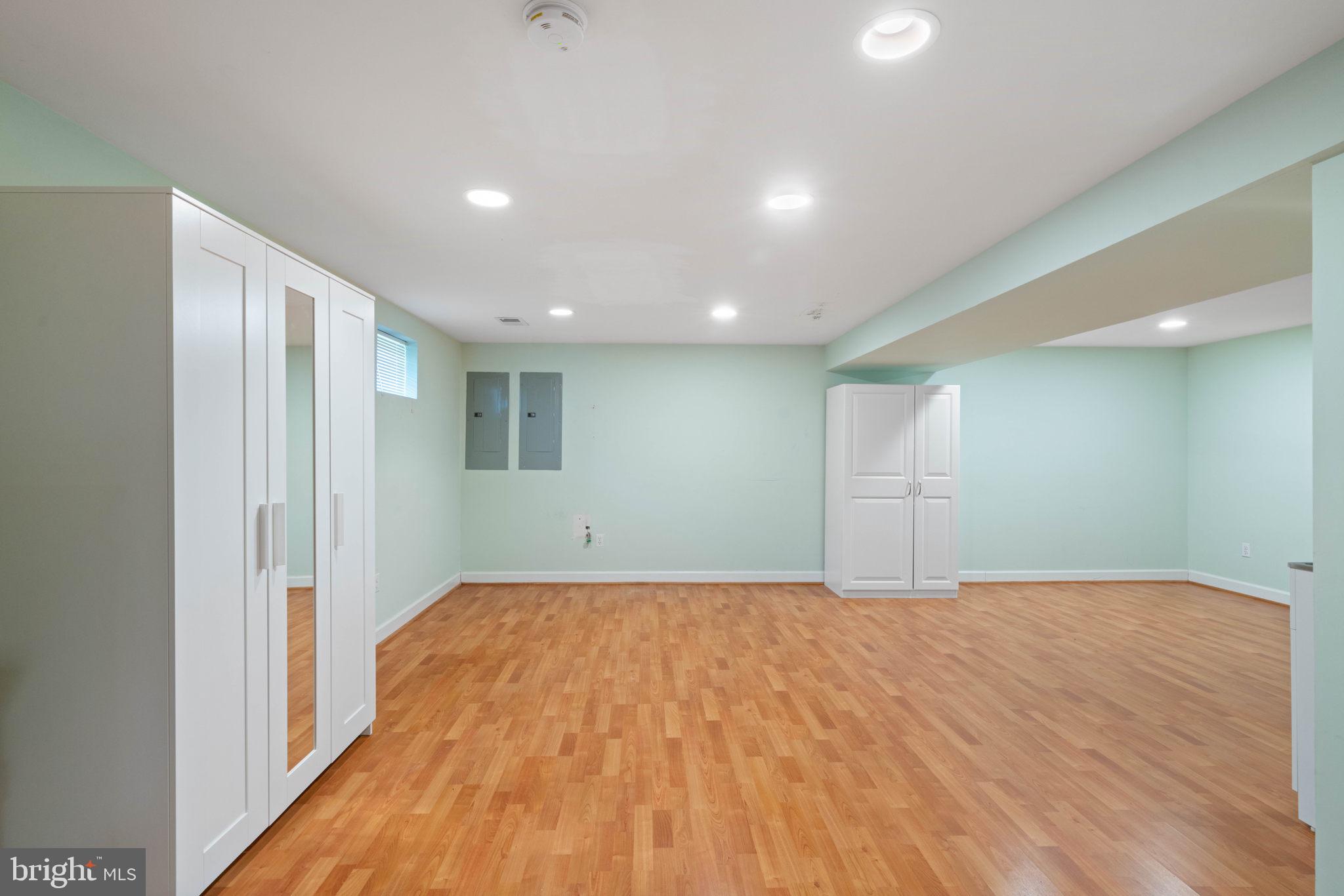 4512 Gage Road Alexandria, VA 22309 - Photo 52 of 69 Huge Rec Room den / gaming or Workout Room