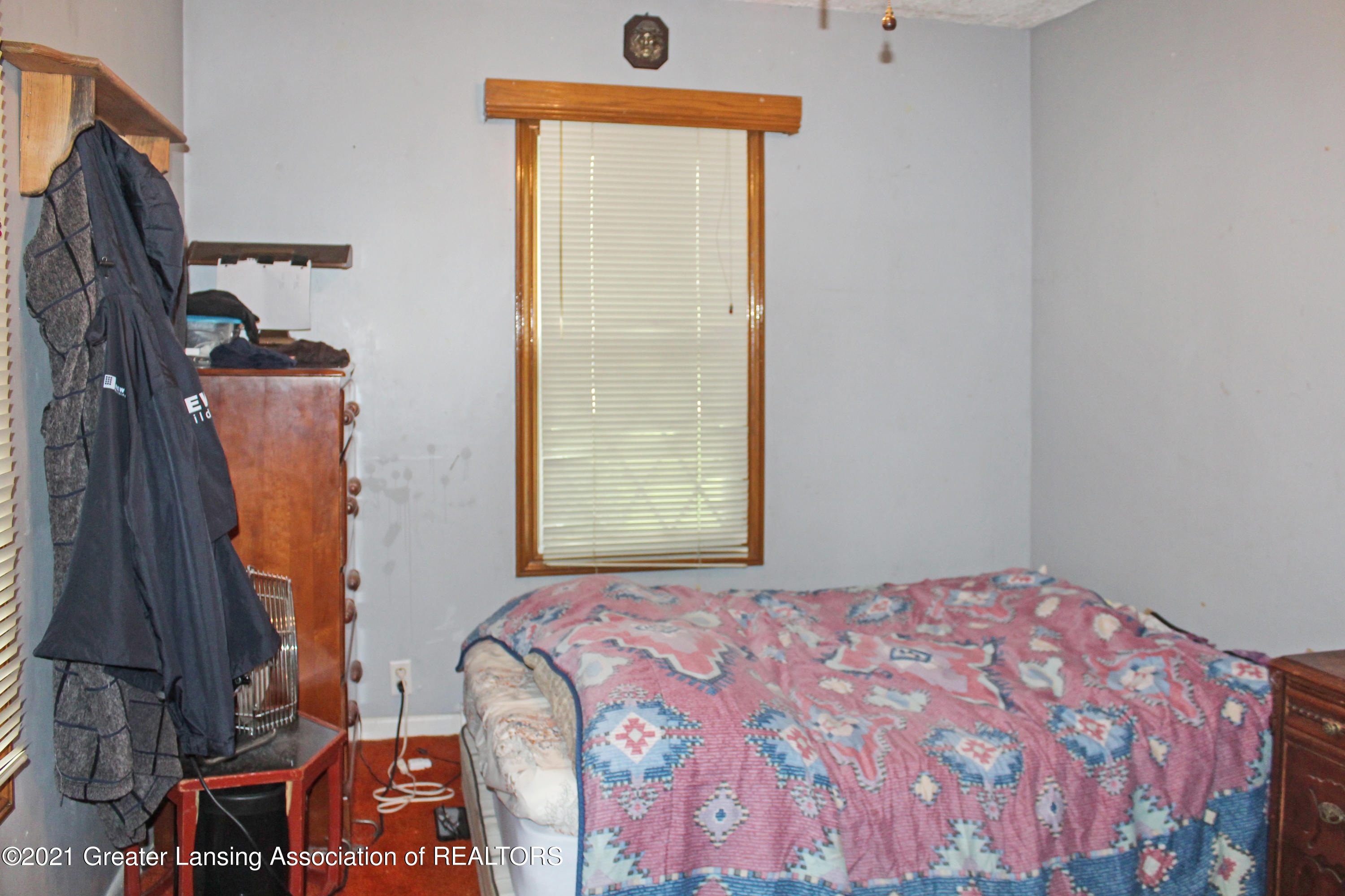2220 West Jolly Road Lansing, MI 48911 - Photo 15 of 25 Bedroom 1