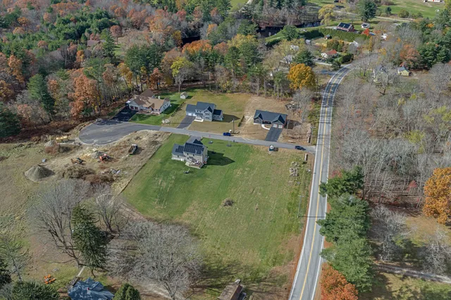 $549,900 | 153 Bluebird Lane, Brooklyn, CT 06234