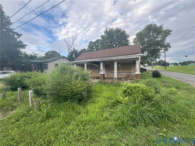 $40,000 | 500 Doswell Street, Blackstone, VA 23824
