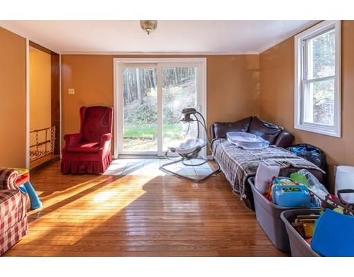 21 Goshen Road Williamsburg, MA 01096 - Photo 9 of 11 Gallery Image 9