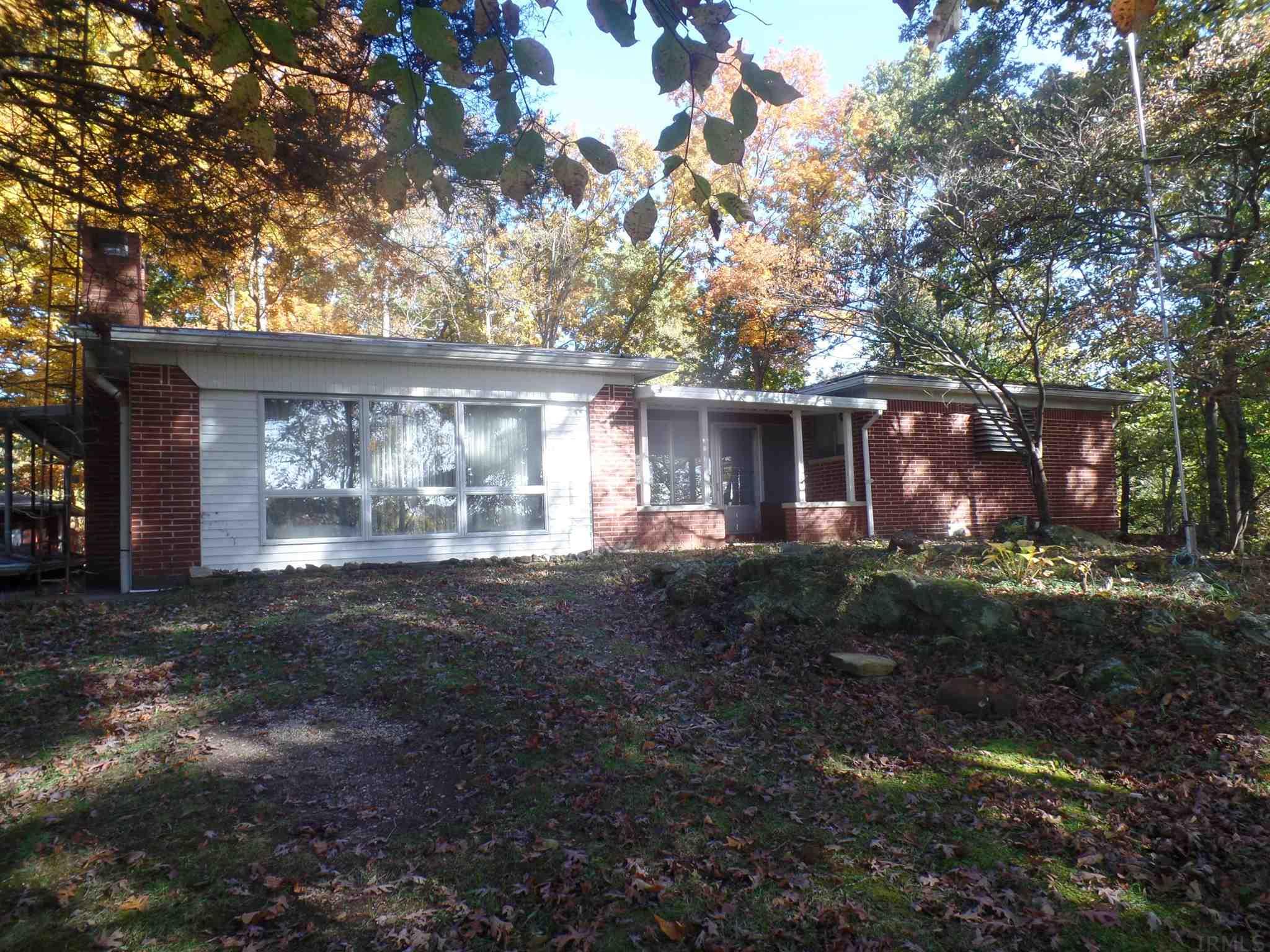6895 South Doans Road Bloomfield, IN 47424 - Photo 1 of 29 Gallery Image 1