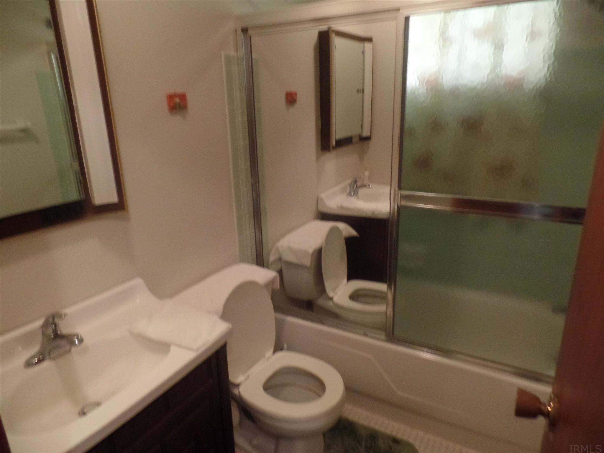 6895 South Doans Road Bloomfield, IN 47424 - Photo 16 of 29 Gallery Image 16