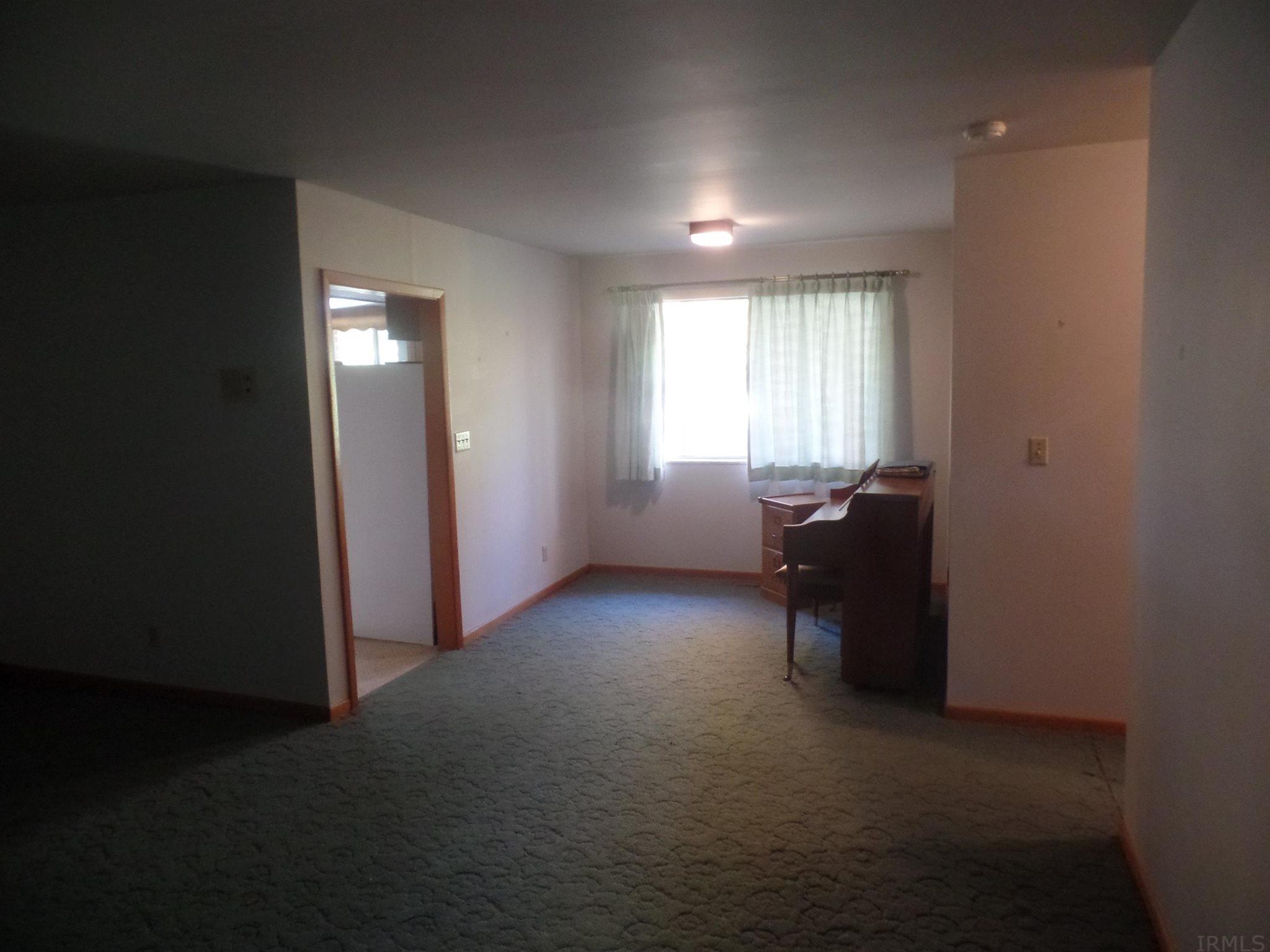 6895 South Doans Road Bloomfield, IN 47424 - Photo 7 of 29 Gallery Image 7