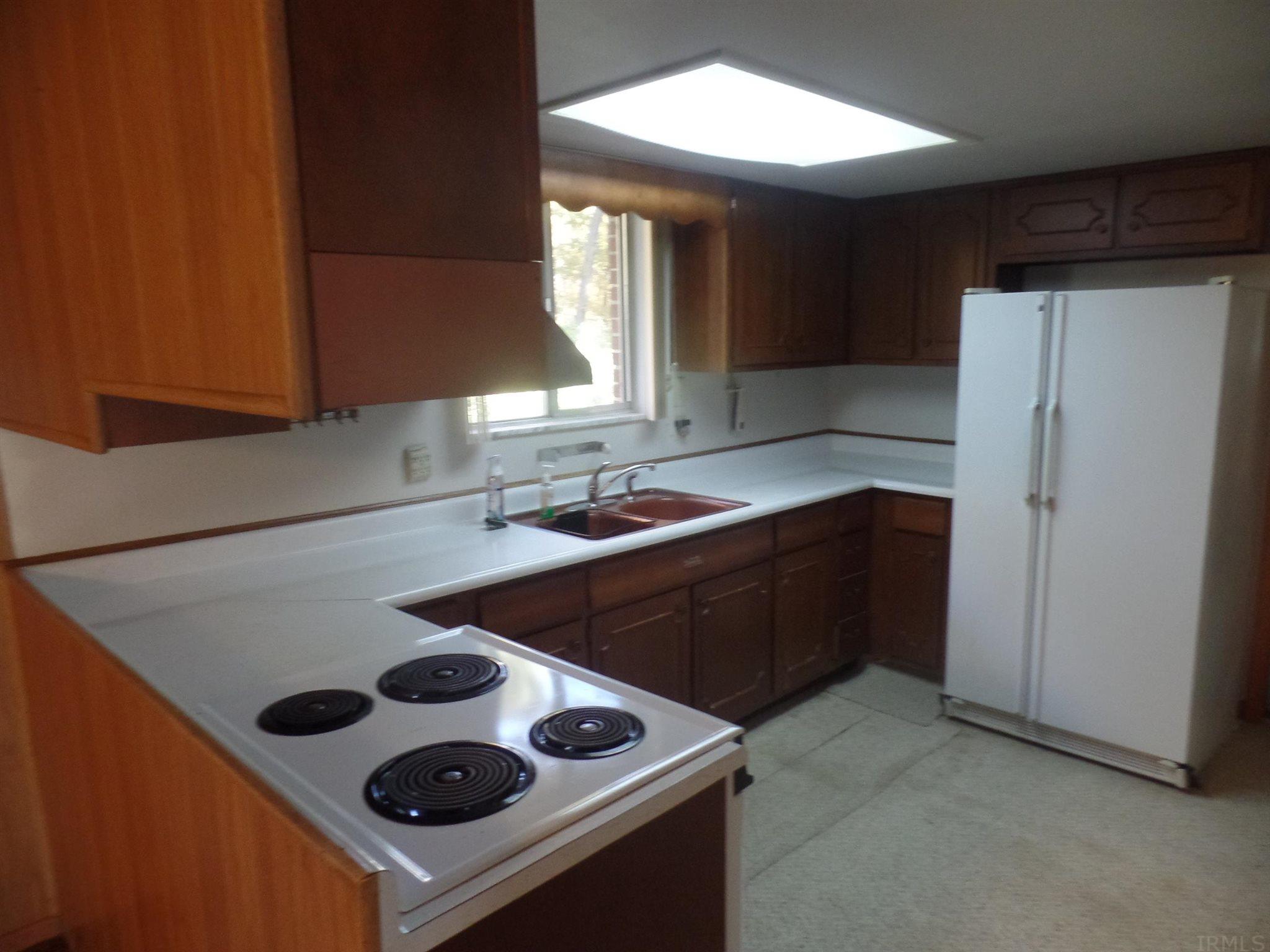6895 South Doans Road Bloomfield, IN 47424 - Photo 8 of 29 Gallery Image 8