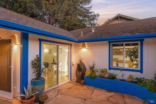 $575,000 | 9011 Donald Street, Graton, CA 95444