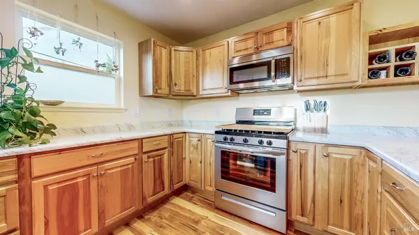 $575,000 | 9011 Donald Street, Graton, CA 95444