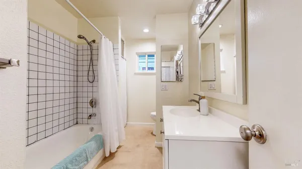 $575,000 | 9011 Donald Street, Graton, CA 95444