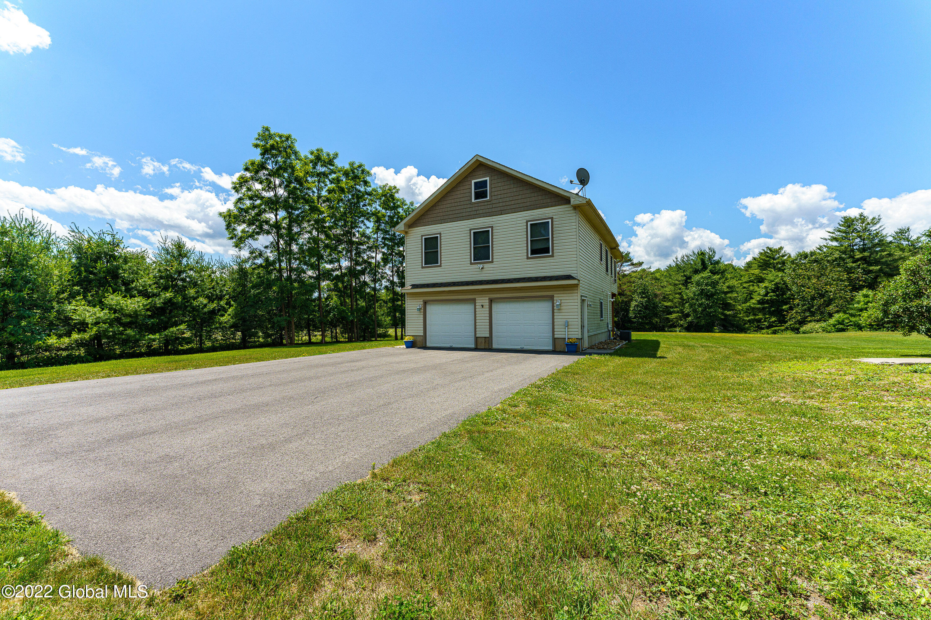 129 Hadlock Pond Road Fort Ann, NY 12827 - Photo 4 of 43 0 Front 4