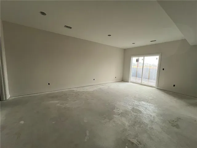 $639,900 | 16928 South Brentwood Street, Olathe, KS 66062