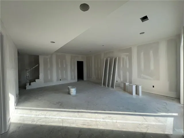 $639,900 | 16928 South Brentwood Street, Olathe, KS 66062