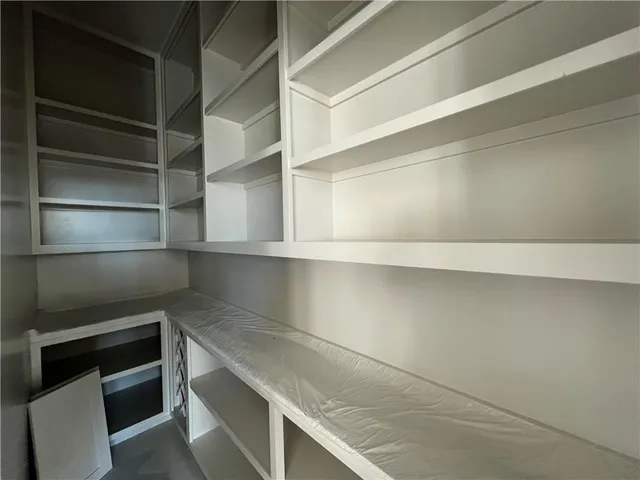 $639,900 | 16928 South Brentwood Street, Olathe, KS 66062