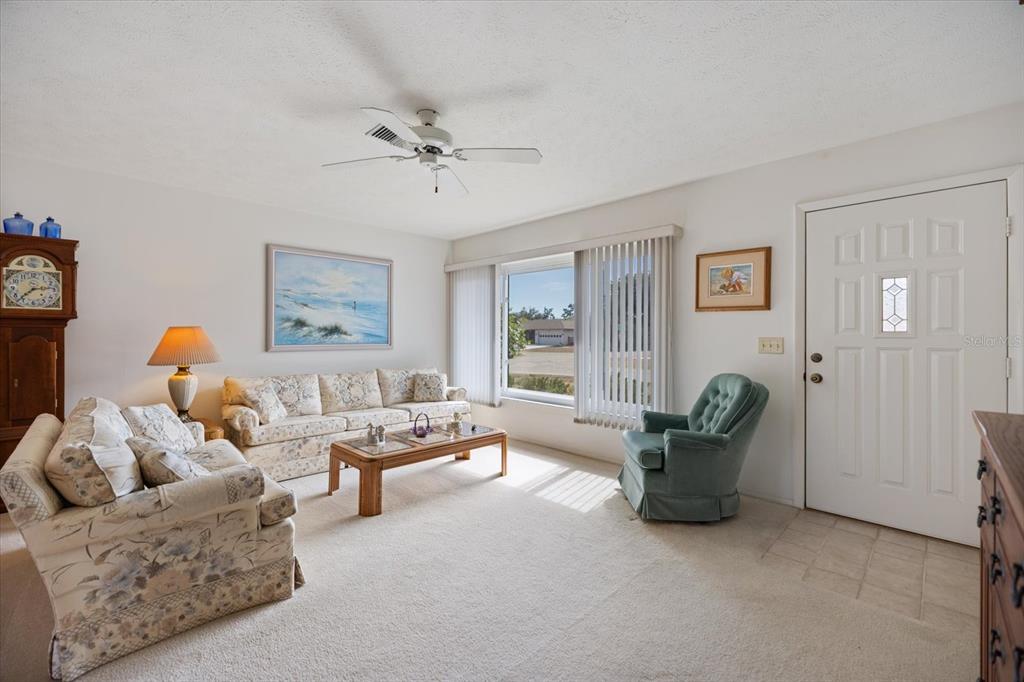 420 Duke Road Venice, FL 34293 - Photo 6 of 31 Gallery Image 6