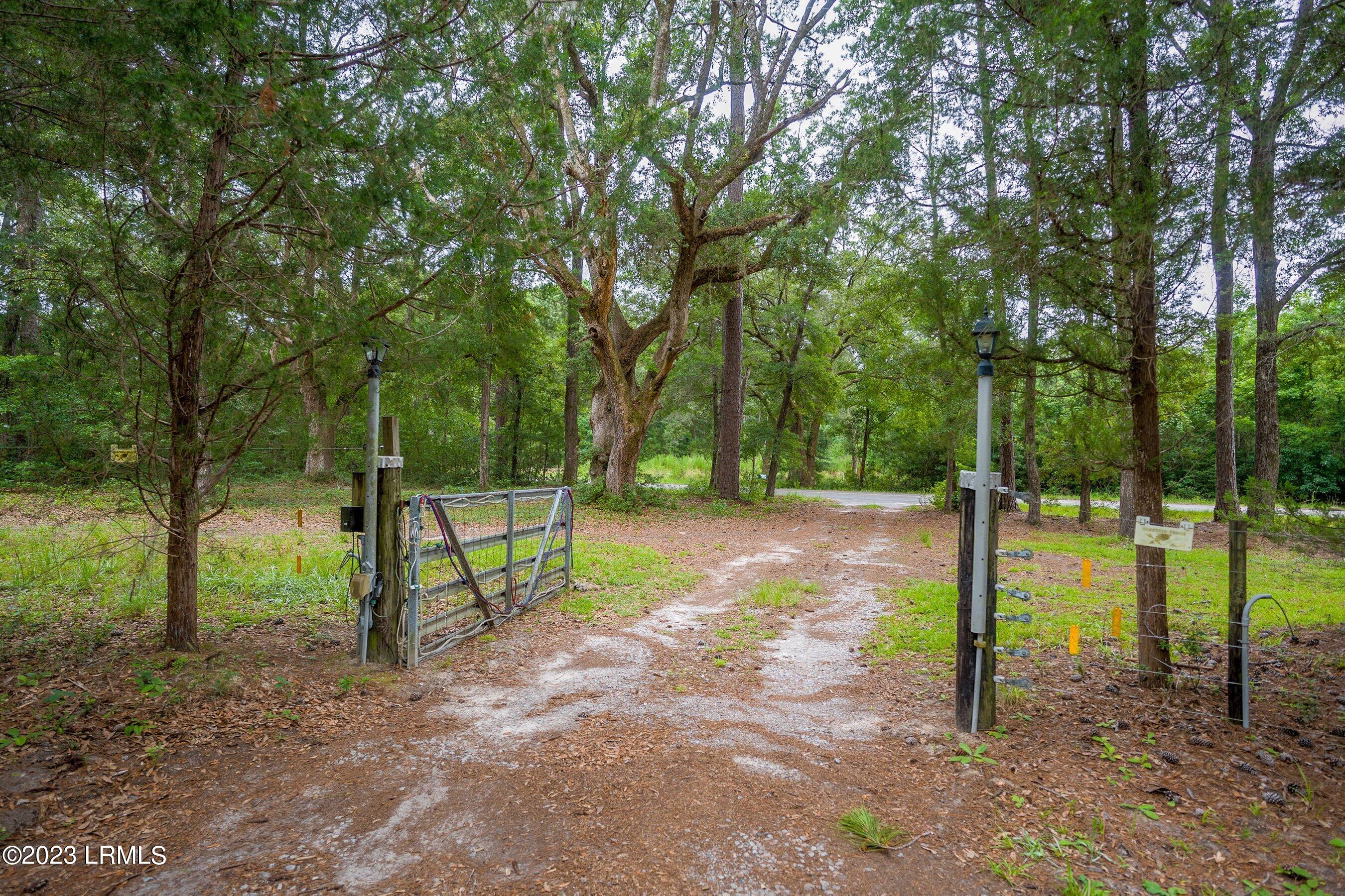 76 Johnson Landing Road Beaufort, SC 29907 - Photo 8 of 47 DSC04693-221-HDR-1.jpg-SMALL