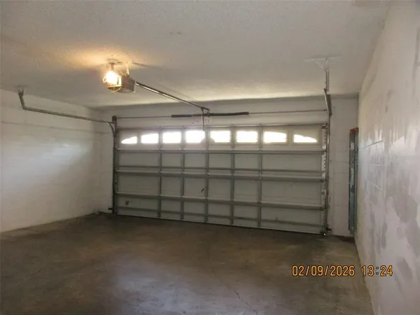 a view of a garage
