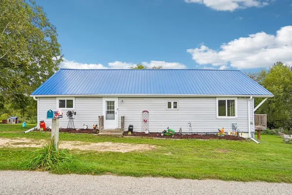 $225,000 | N7632 Larson Road, Cambria, WI 53923