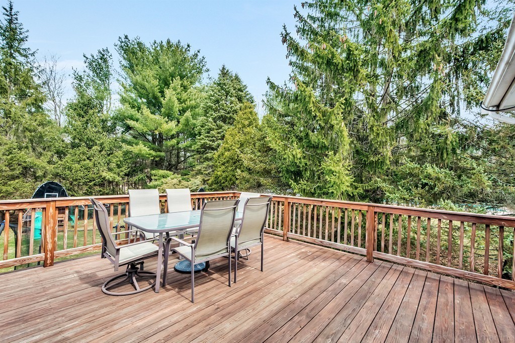 84 Valentine Road Northborough, MA 01532 - Photo 27 of 30 Gallery Image 27