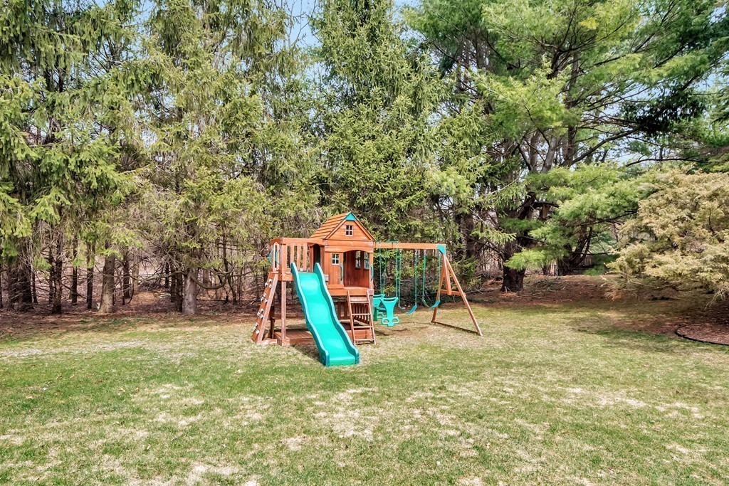 84 Valentine Road Northborough, MA 01532 - Photo 28 of 30 Gallery Image 28