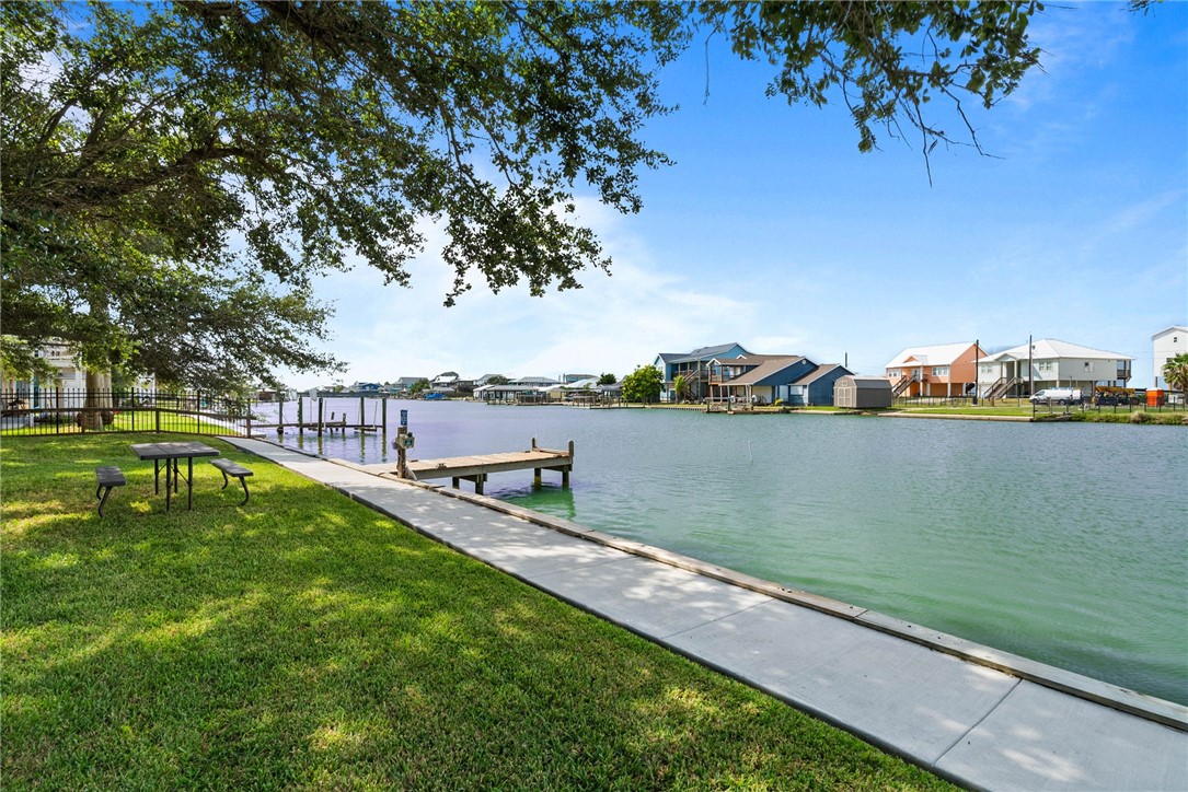 314 Copano Ridge Road Rockport, TX 78382 - Photo 30 of 35 Gallery Image 30