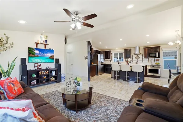 $279,000 | 8200 Bolsa, Unit 179, Midway City, CA 92655