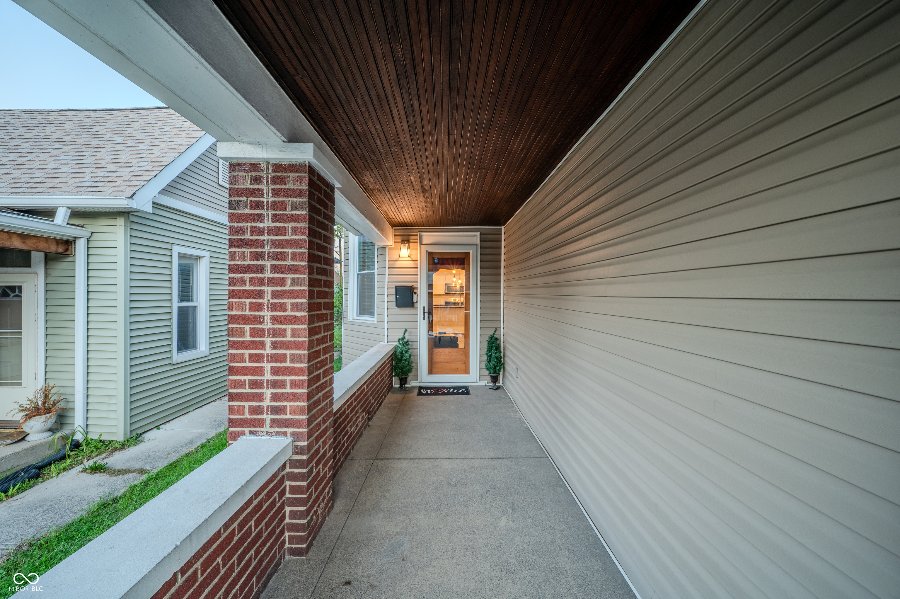 1745 Union Street Indianapolis, IN 46225 - Photo 6 of 25