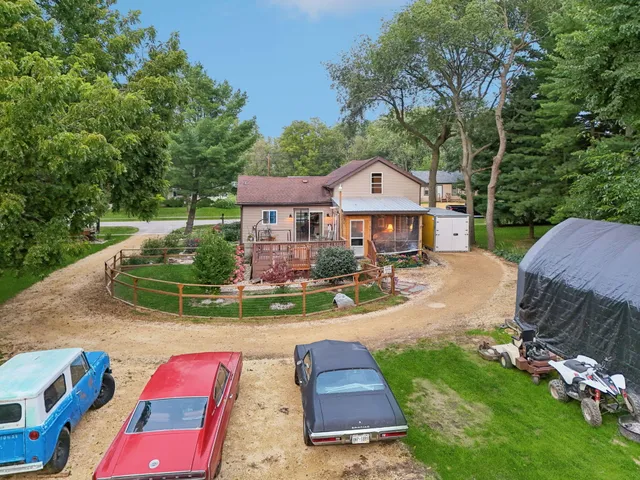 $289,000 | 239 Nelson Street, Sharon, WI 53585