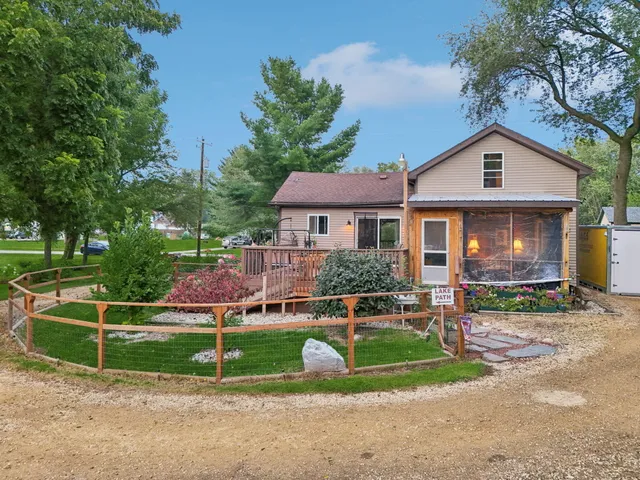 $289,000 | 239 Nelson Street, Sharon, WI 53585