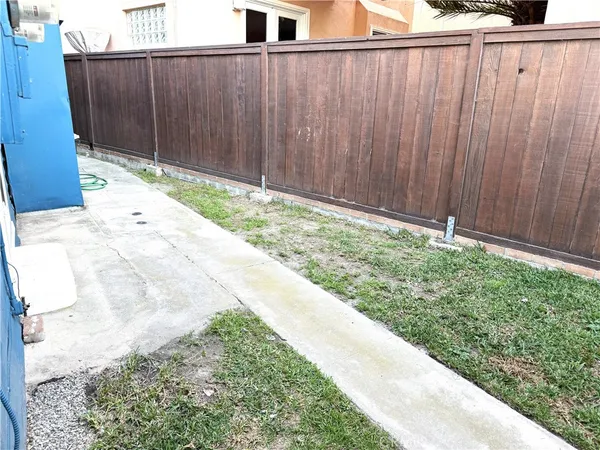 $2,200 | 509 Electric Avenue, Seal Beach, CA 90740