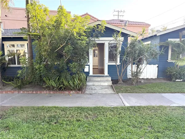 $2,200 | 509 Electric Avenue, Seal Beach, CA 90740