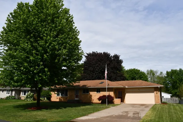 $375,000 | 6404 Ardmore Avenue, Jenison, MI 49428